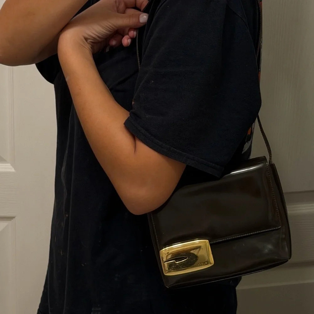 Vintage Gucci Shoulder Bag in Brown Enamel Leather PROJECT - Picture 13 of 16